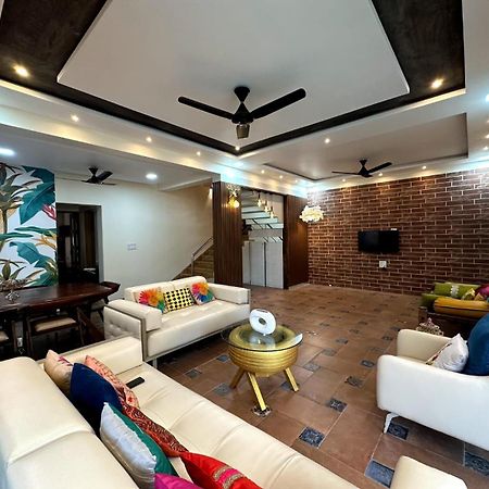Tropical Villa II 4 Bhk II Lonavala II 1 Mountain View II 2 Private Pool II 3 Big Terrace 외부 사진